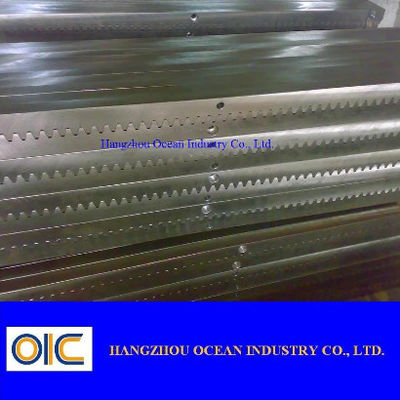 La Chine Crémaillère de porte coulissante largeur de dent 10mm argent dents droites fabriquée pour assurer un engagement constant des engrenages et un fonctionnement fluide fournisseur
