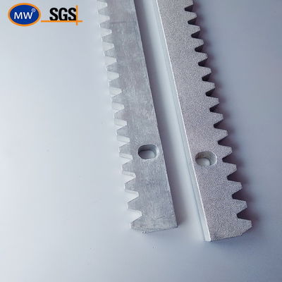 La Chine Pignon crémaillère pour taillage Mod1M, conçu pour des performances durables dans les systèmes de fabrication et de manutention fournisseur