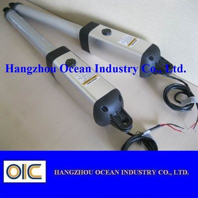 Adapte la plupart des systèmes de porte coulissante Hardware de porte coulissante Design en acier galvanisé offrant support et fonctionnalité à long terme fournisseur