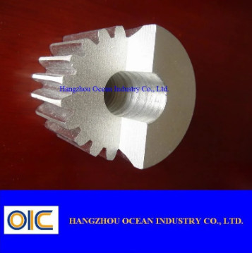 Trucks Transmission Spare Parts with Silver Finish Output Voltage 0-Rated Input Voltage fournisseur