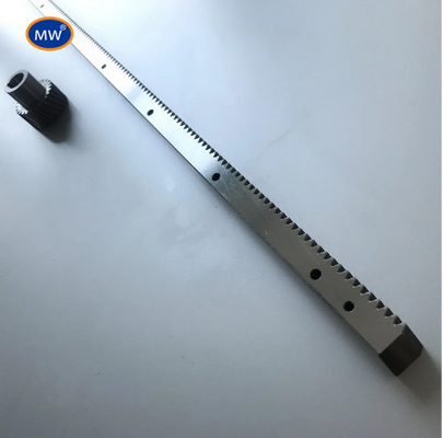 Crémaillère hélicoïdale galvanisée par machine de dent en acier de commande numérique par ordinateur pour la machine de gravure fournisseur