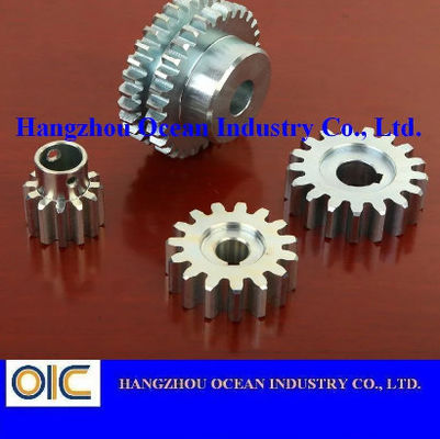 Crémaillère de porte coulissante largeur de dent 10mm argent dents droites fabriquée pour assurer un engagement constant des engrenages et un fonctionnement fluide fournisseur