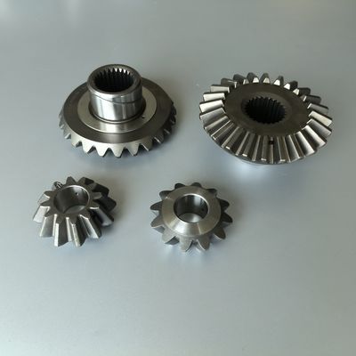 Réducteur d'engrenage différentiel à main gauche de 4 pouces / coupeur d'engrenage différentiel avec précision d'engrenage de classe 6-9 fournisseur